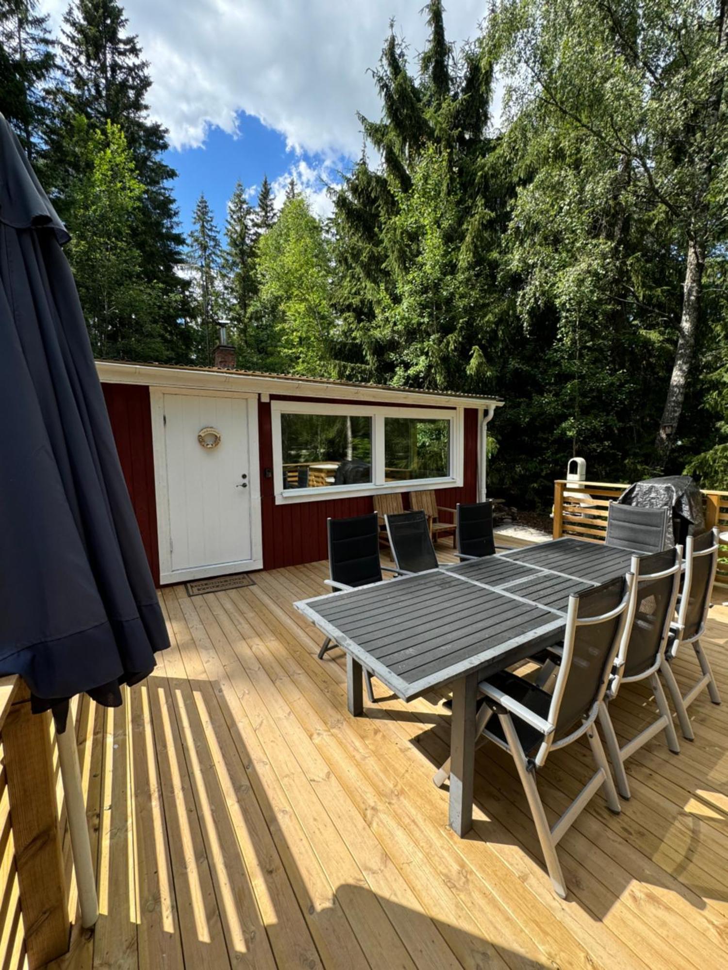 Mysig Stuga I Naevesta Örebro Exterior foto